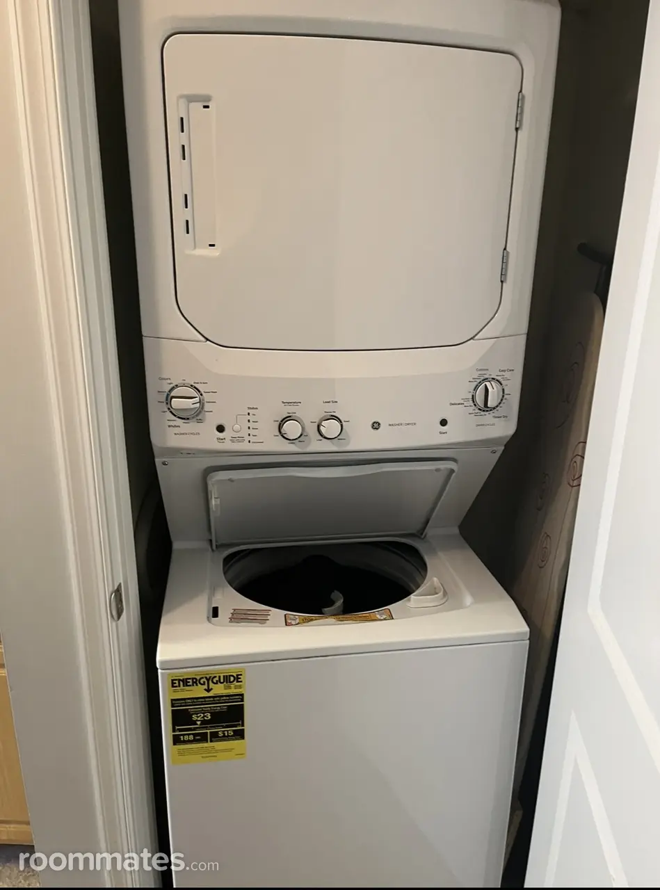 Profile photo 7 of 10