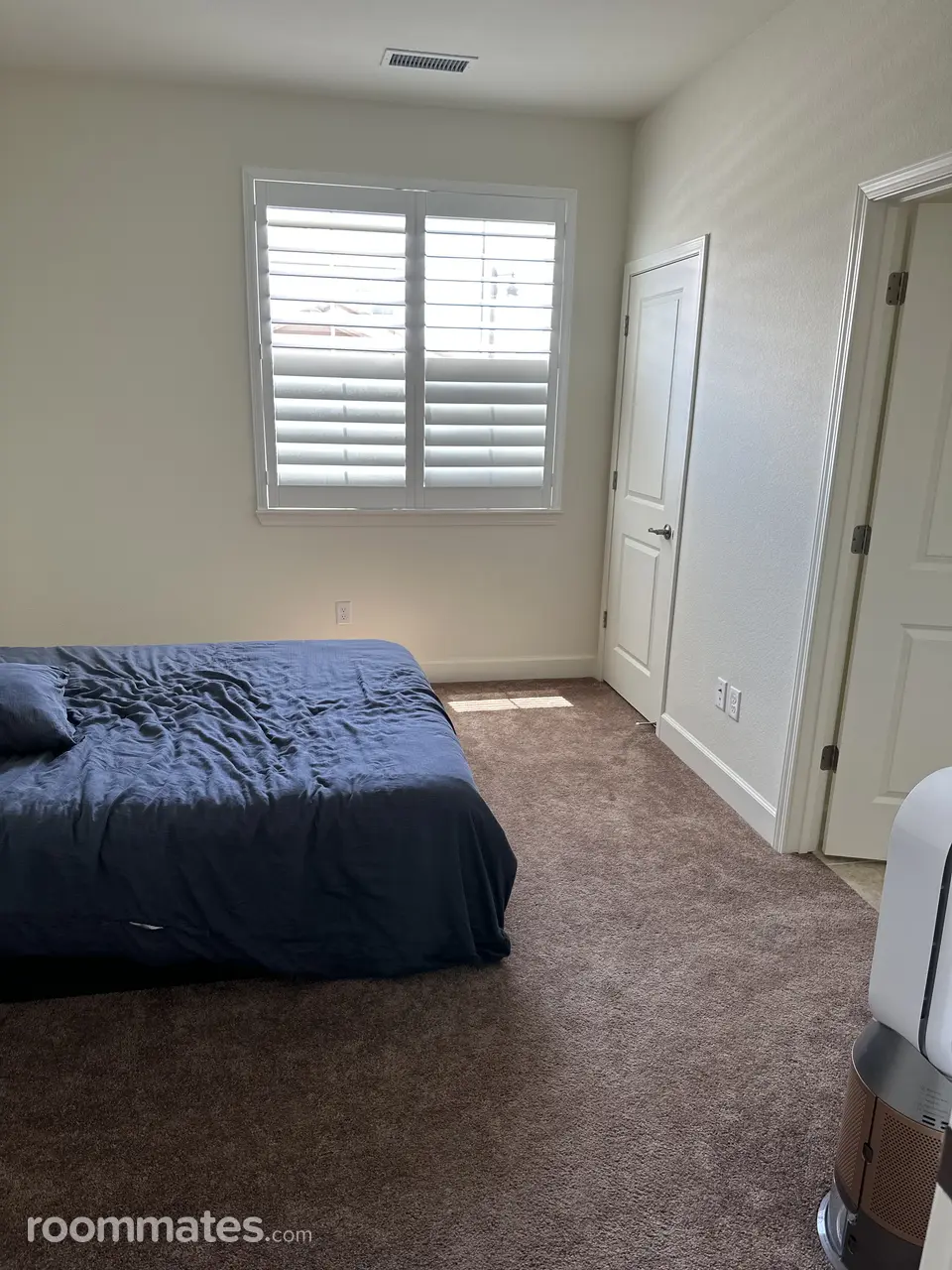 Profile photo 2 of 4