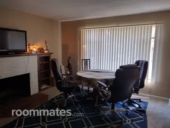 Room for rent in Rancho Cordova, CA $800, house
