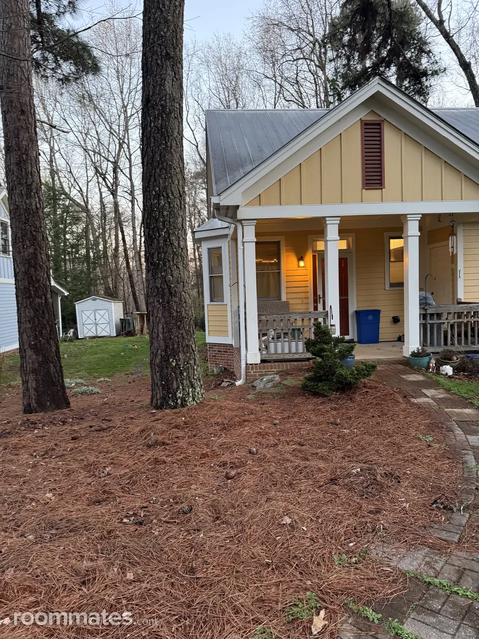 Profile photo 1 of 10