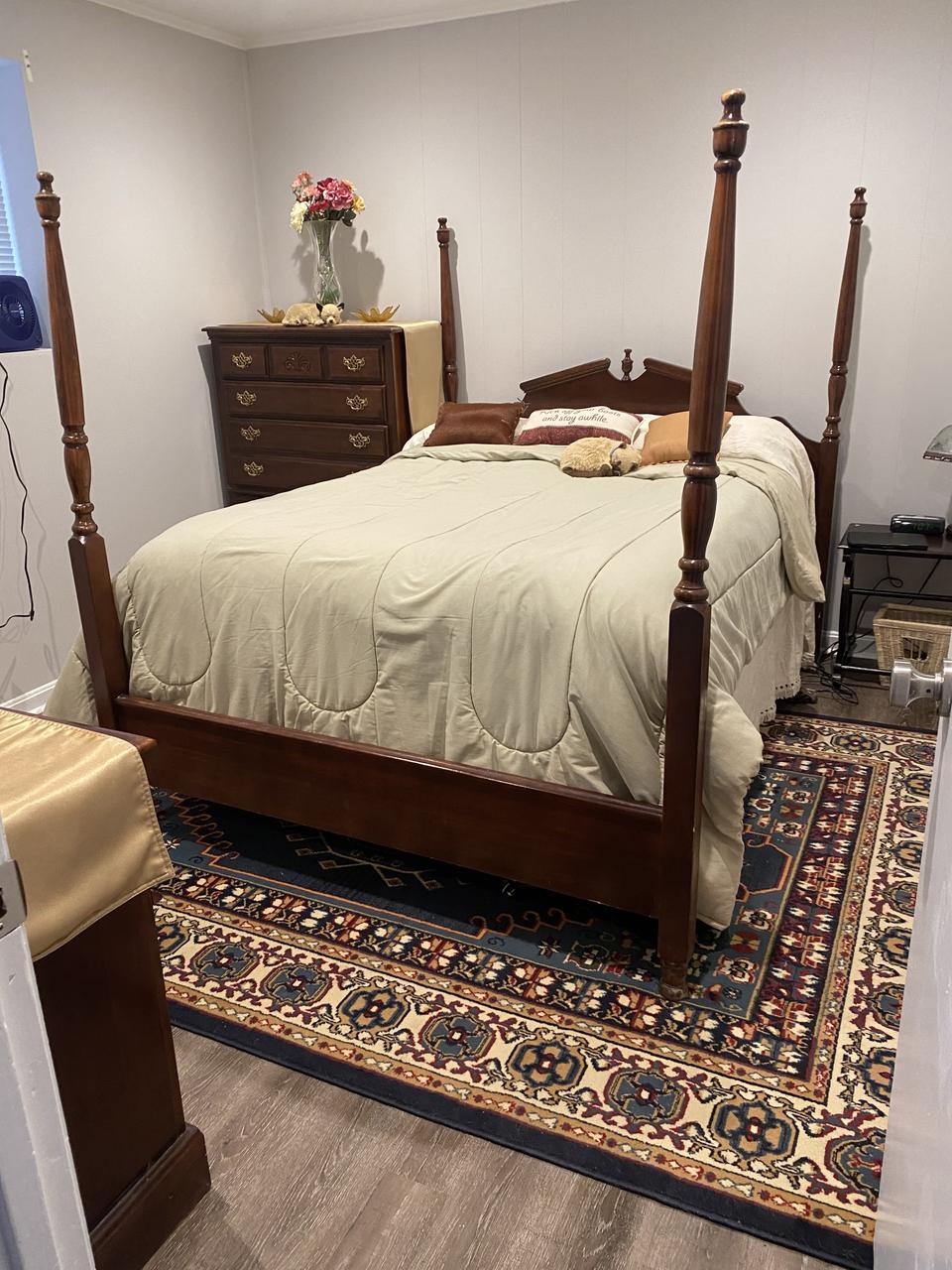 Profile photo 5 of 16