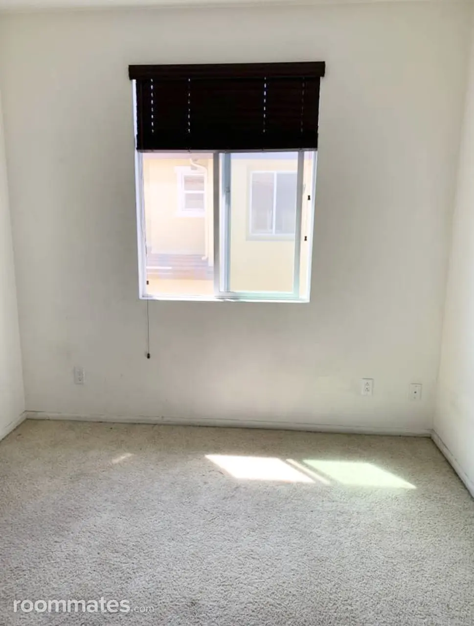 Profile photo 4 of 8