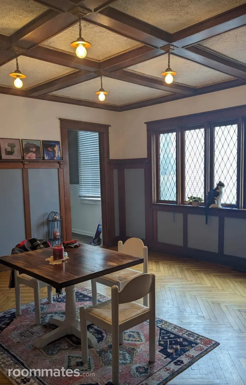 Profile photo 4 of 10