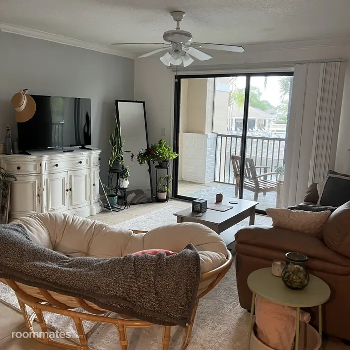 Room for rent in Ponte Vedra Beach, FL $900, condo