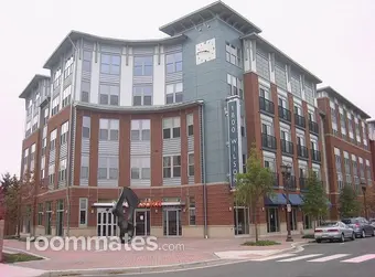 Room for rent in Arlington, VA $1525, condo