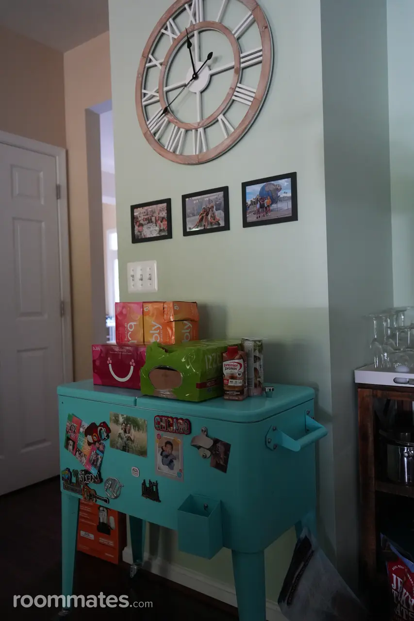 Profile photo 8 of 10