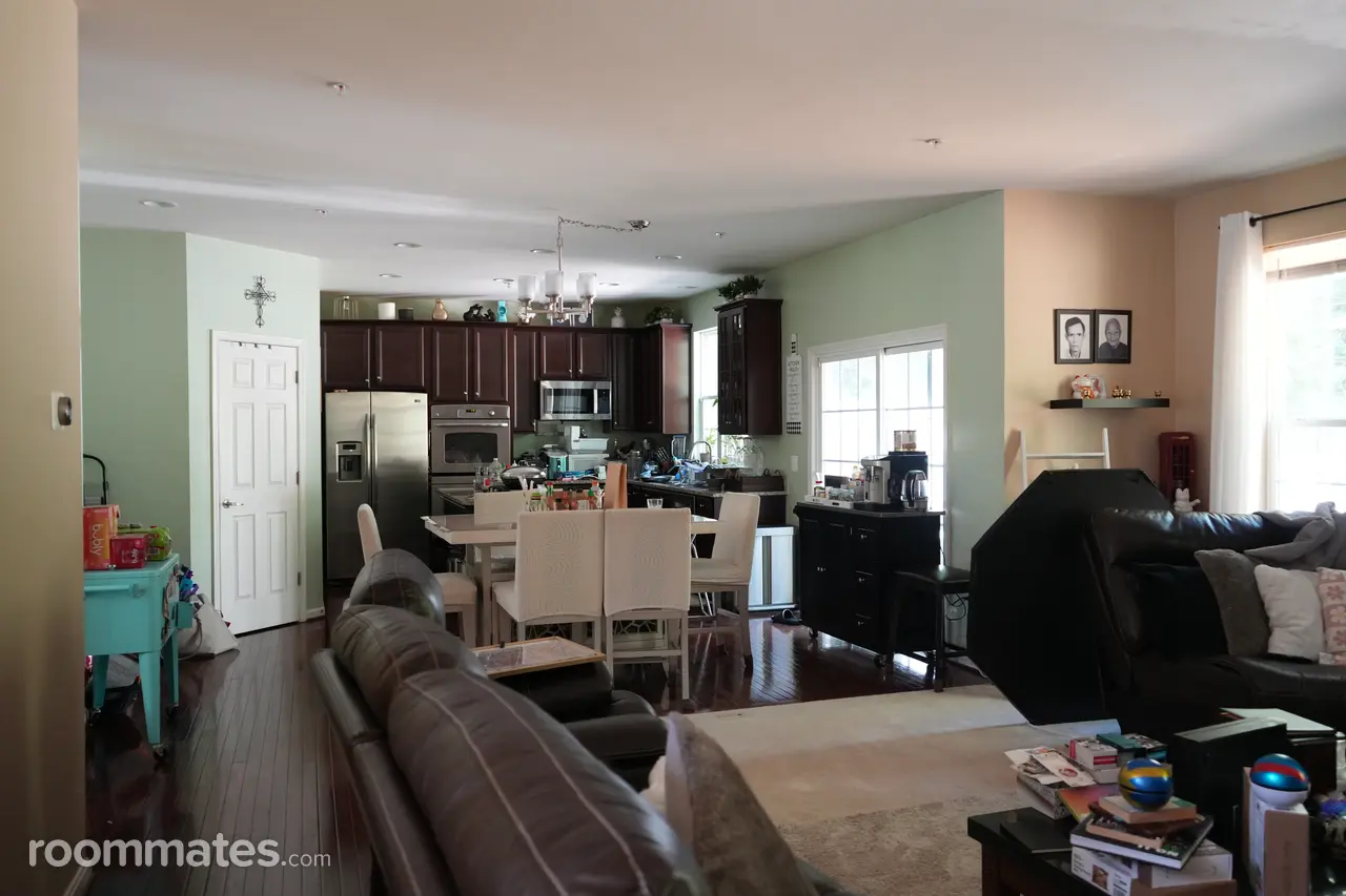 Profile photo 7 of 10