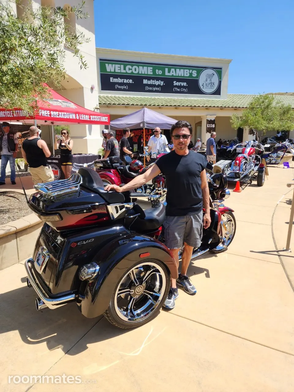 Profile photo 1 of 2