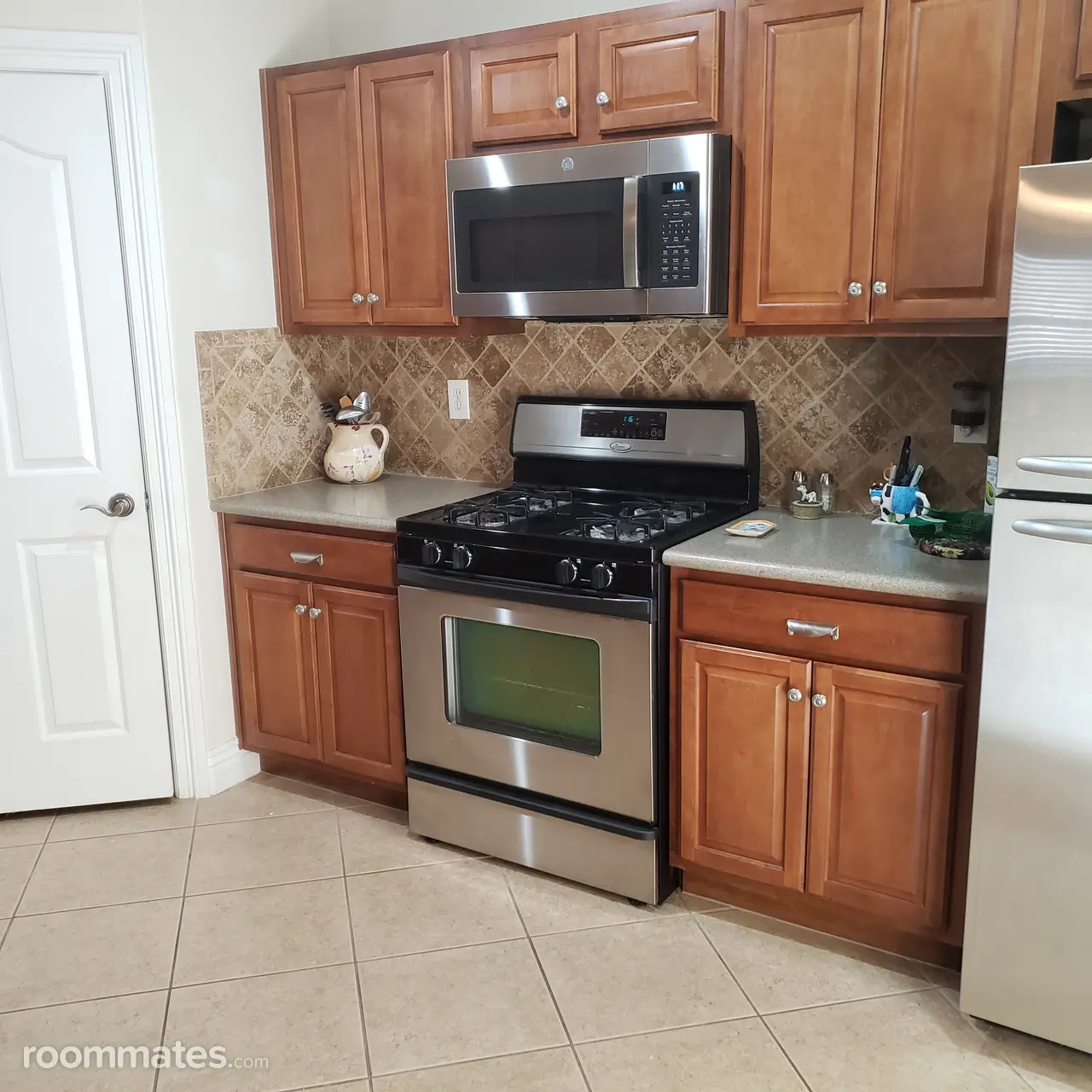 Profile photo 6 of 12