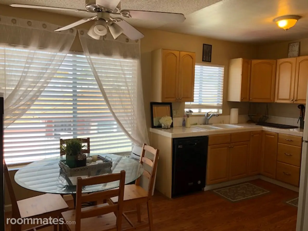 Profile photo 1 of 10