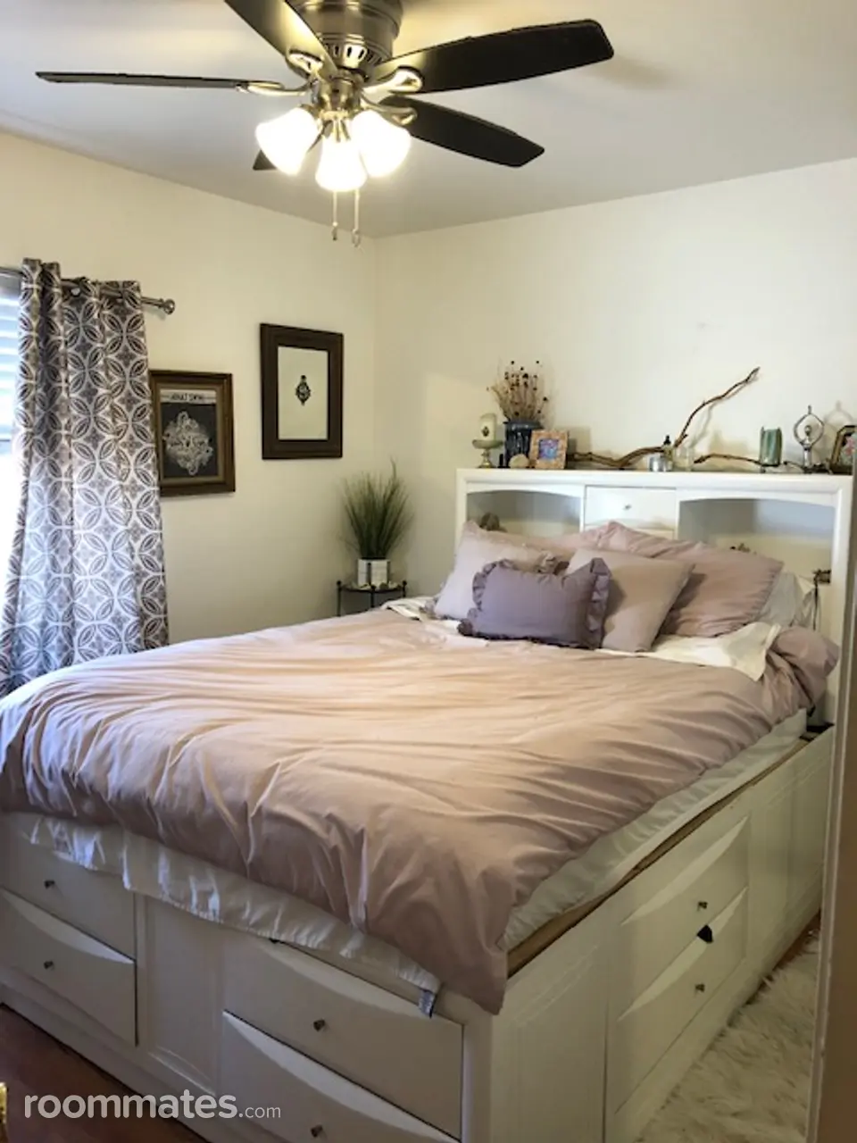 Profile photo 6 of 10