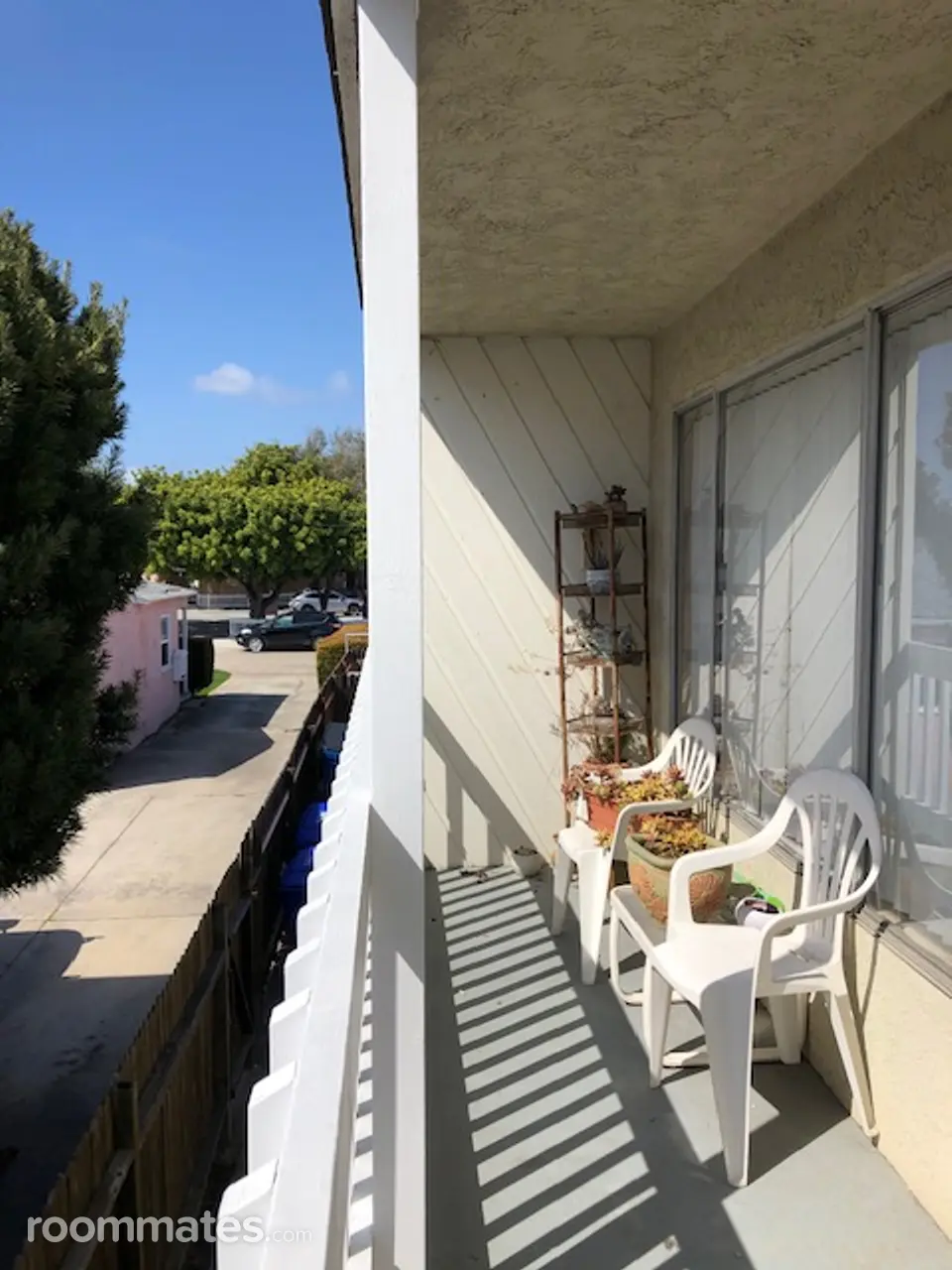 Profile photo 3 of 10