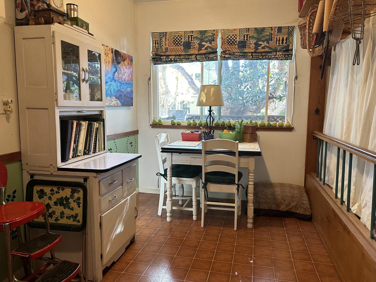 Profile photo 6 of 13