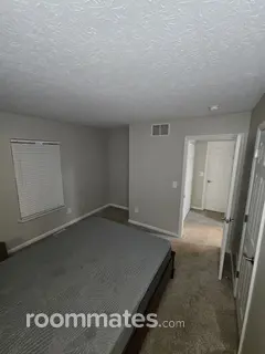 Room for rent in Grove City, OH $900, townhouse