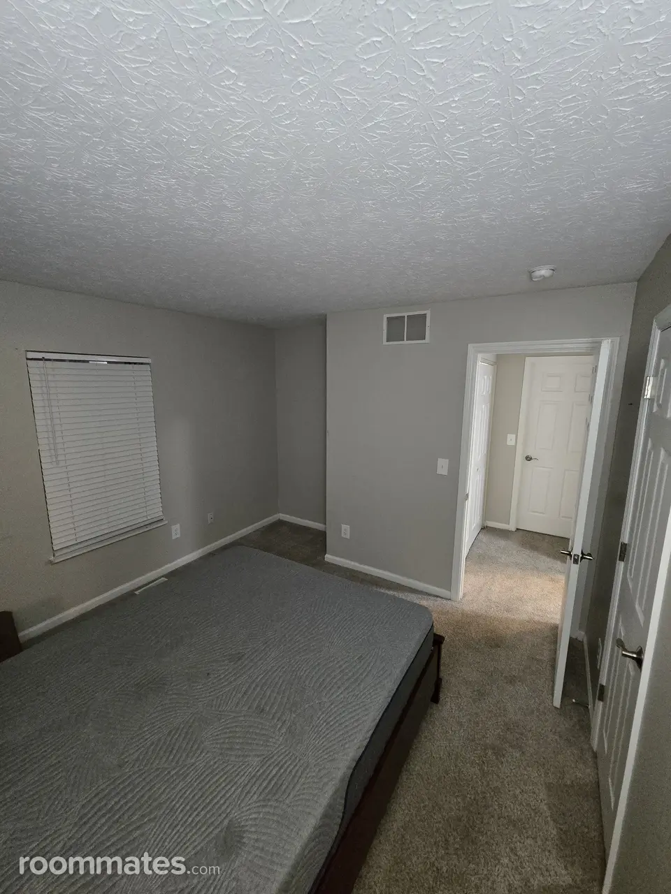 Profile photo 9 of 13