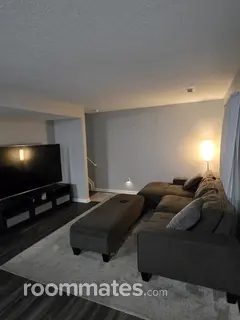 Room for rent in Grove City, OH $900, townhouse