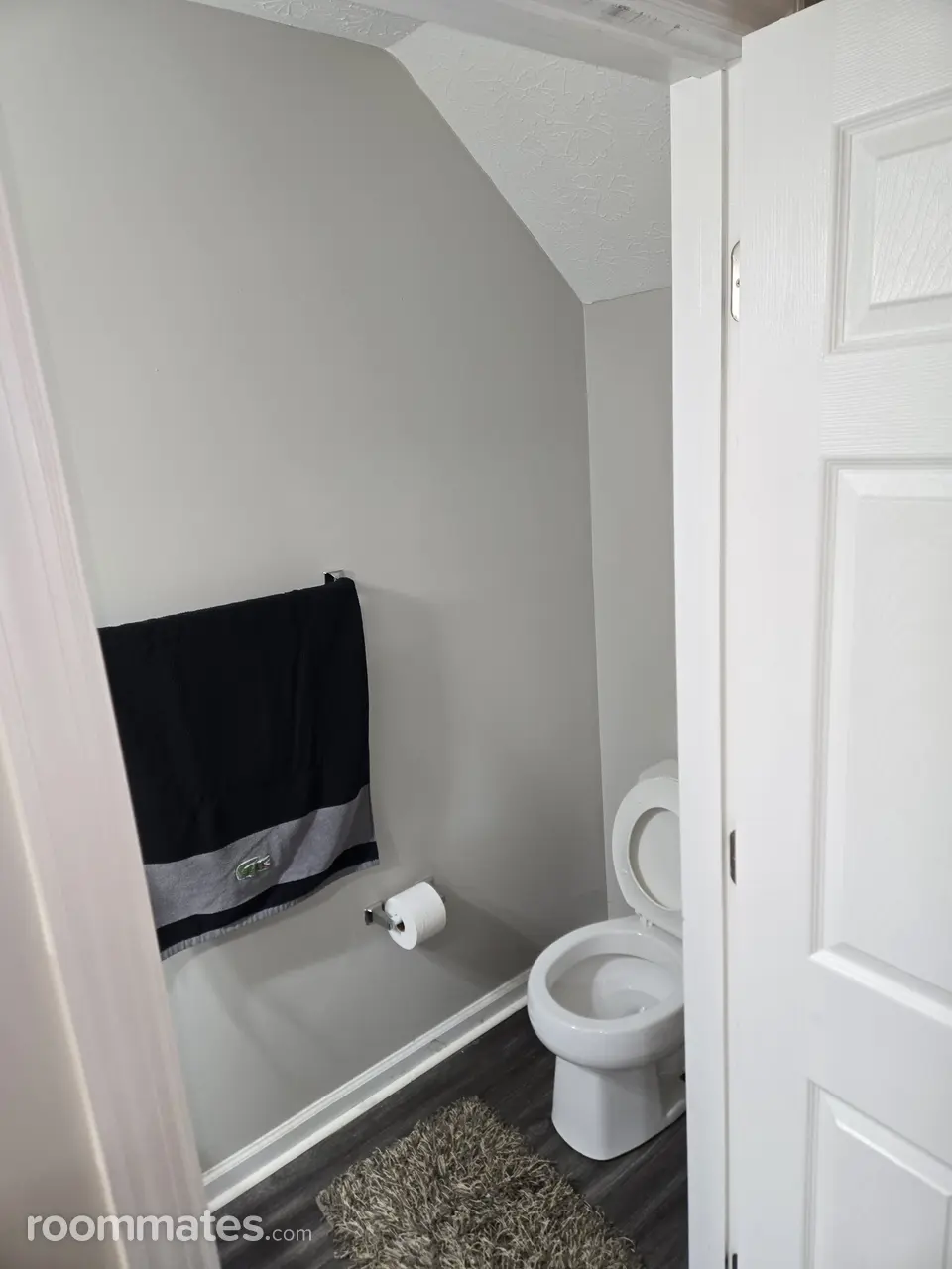 Profile photo 4 of 13