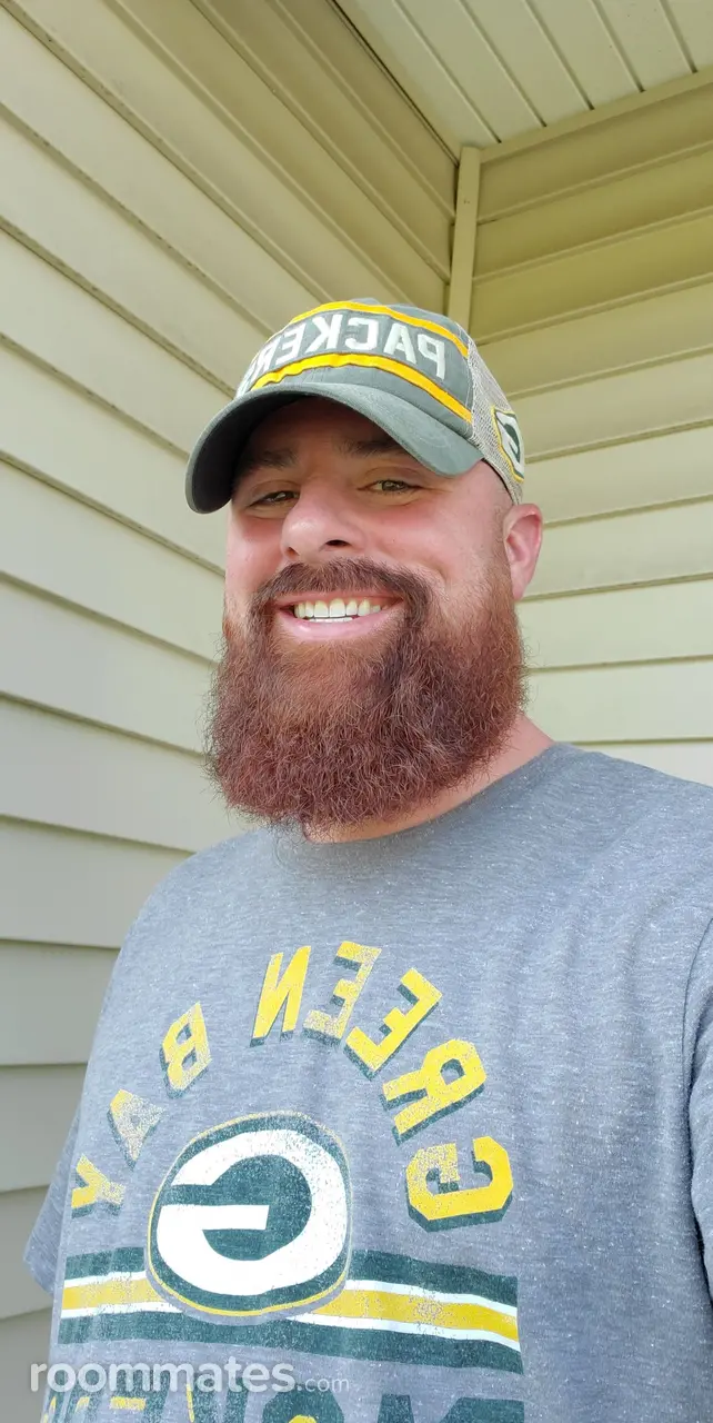 Profile photo 12 of 13