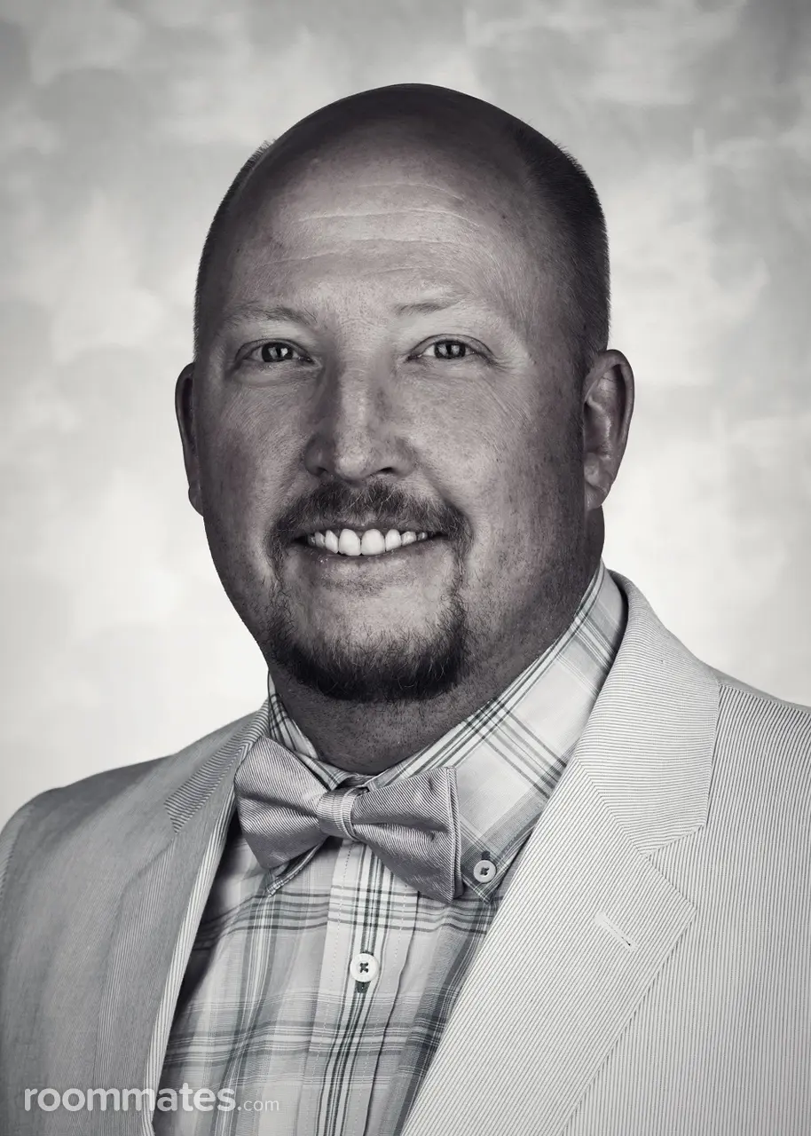 Profile photo 5 of 5