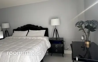 Room for rent in Boynton Beach, FL $1899, house