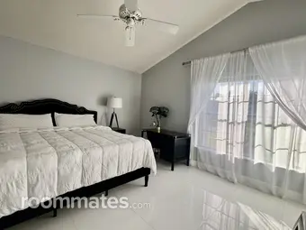 Room for rent in Boynton Beach, FL $1899, house