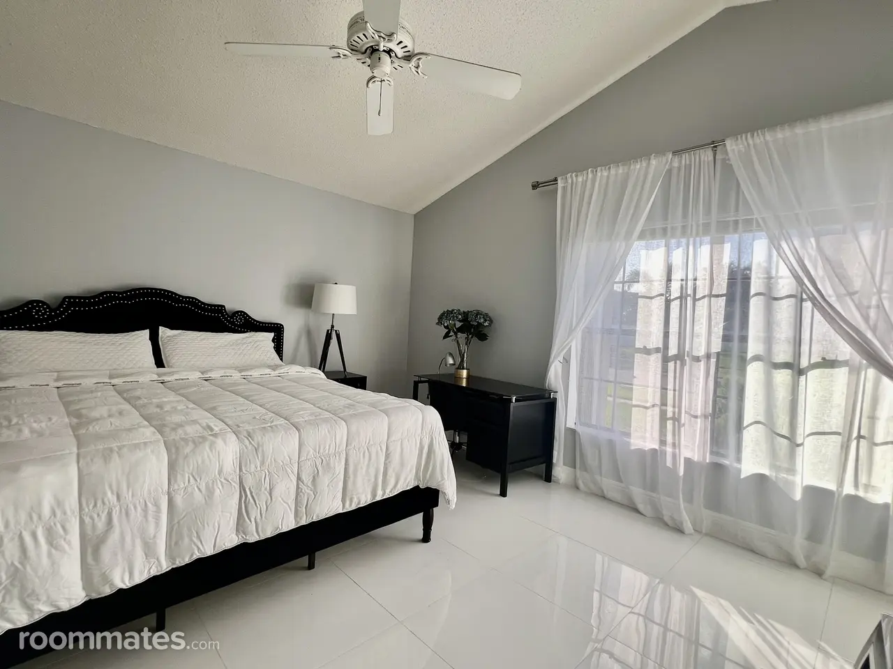 Profile photo 6 of 15