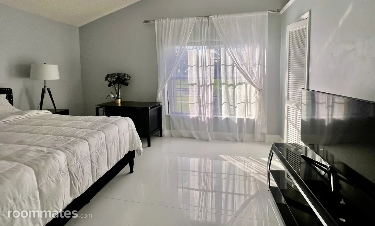 Profile photo 5 of 15