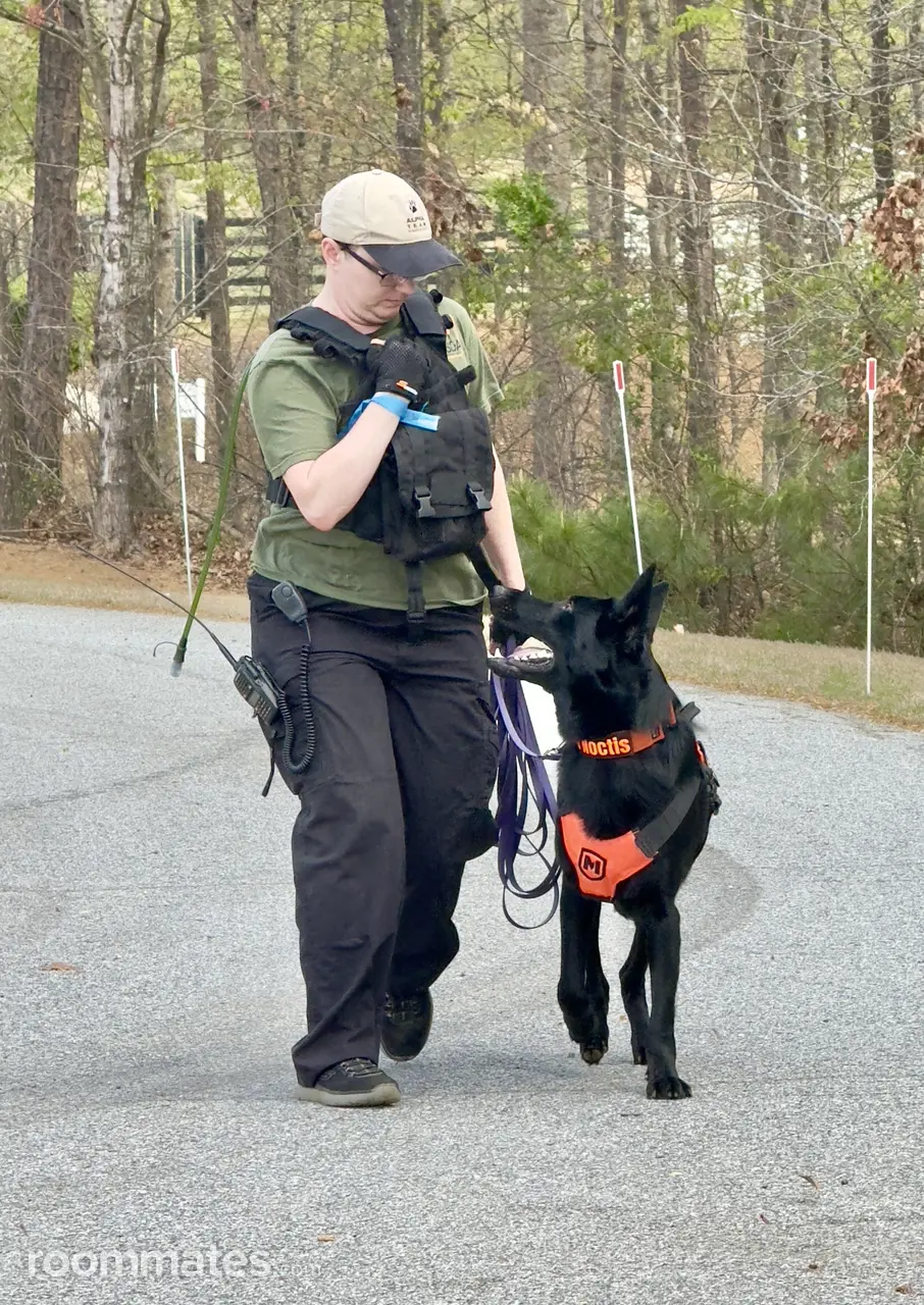 Profile photo 6 of 11