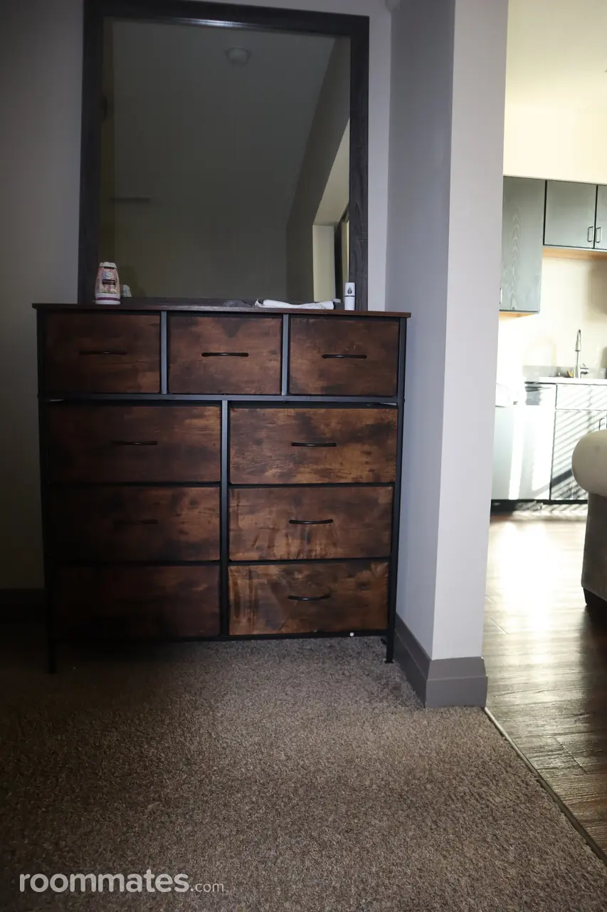 Profile photo 3 of 9