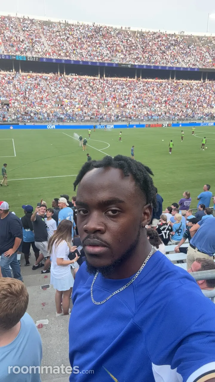 Profile photo 6 of 9