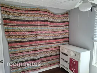 Room for rent in Centreville, VA $800, townhouse