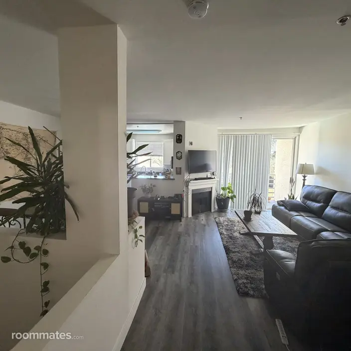 Room for rent in Studio City, CA $1677, apartment