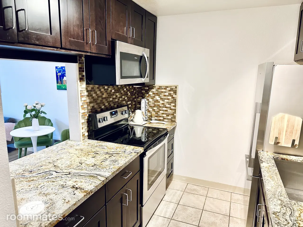 Profile photo 3 of 10