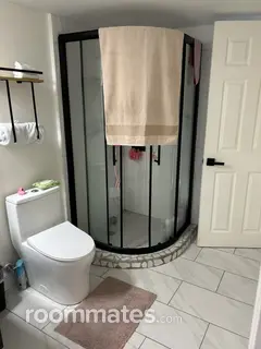 Room for rent in Melbourne, FL $1250, house