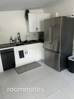 Room for rent in Melbourne, FL $1250, house