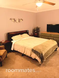 Room for rent in Raleigh, NC $800, house