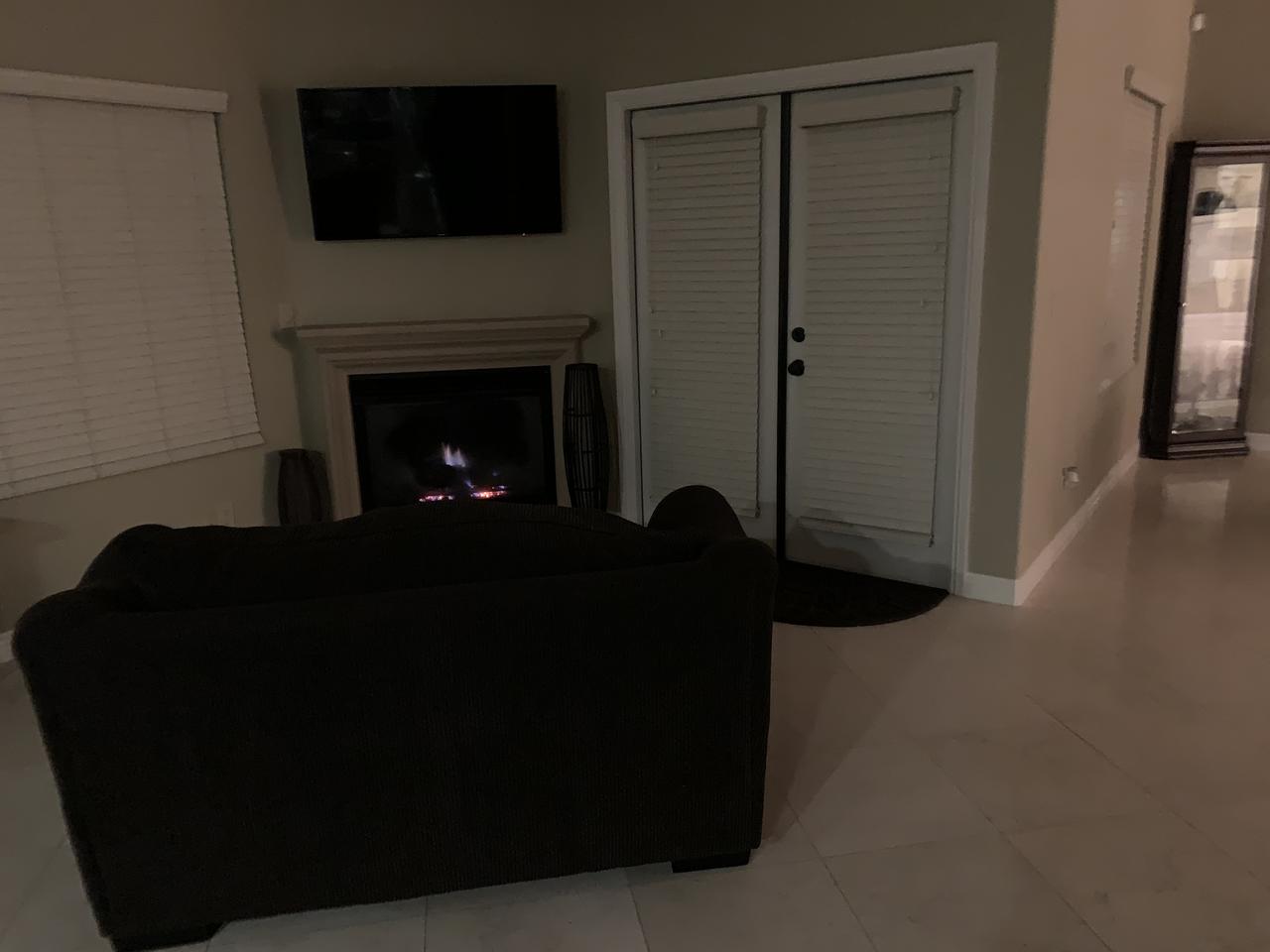 Profile photo 7 of 11