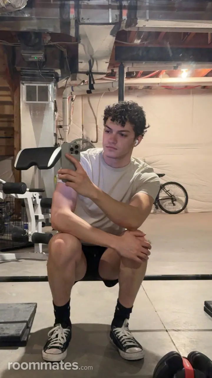 Profile photo 1 of 1