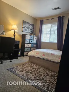 Room for rent in Riverside, CA $750, house