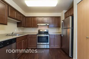 Room for rent in Puyallup, WA $2021, apartment
