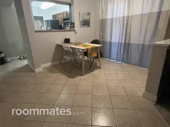 Room for rent in Las Vegas, NV $900, condo