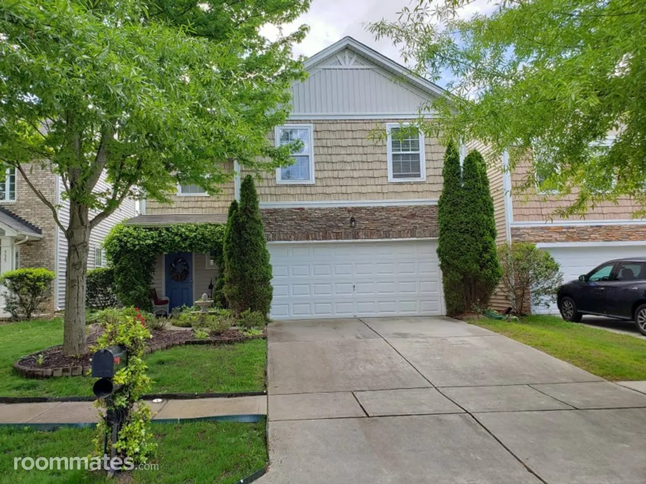 Profile photo 1 of 2