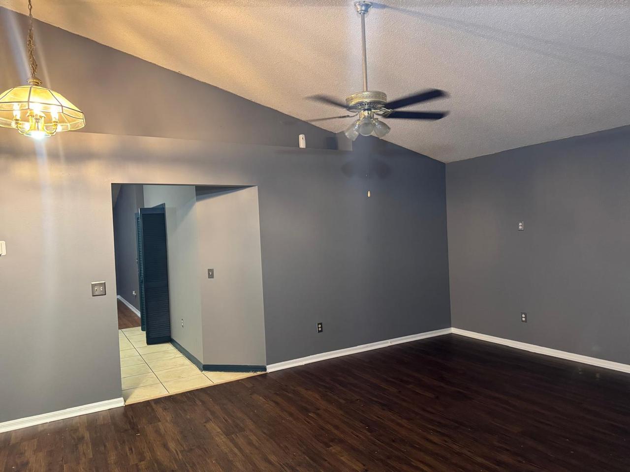 Profile photo 6 of 8