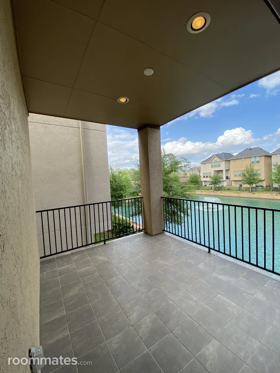 Profile photo 9 of 19