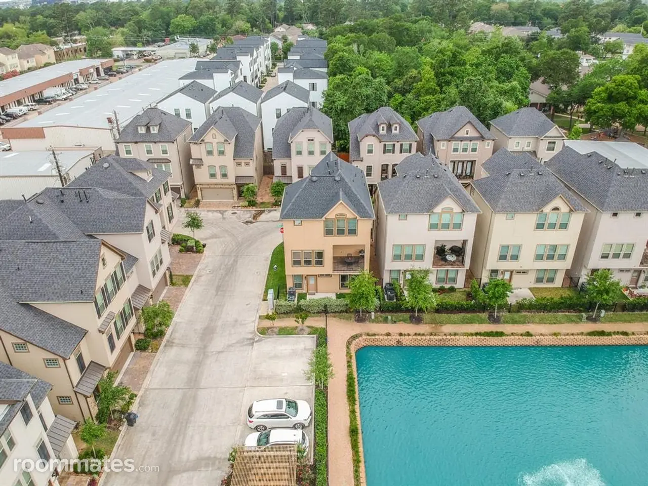 Profile photo 13 of 19