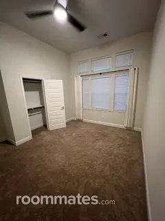 Room for rent in McKinney, TX $1000, house