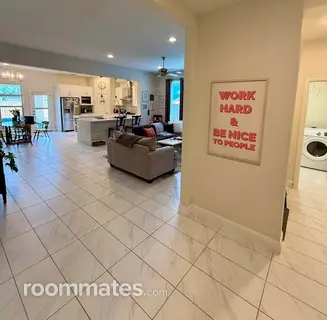 Room for rent in McKinney, TX $1000, house