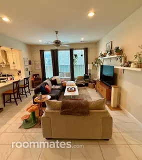 Room for rent in McKinney, TX $1000, house