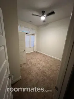 Room for rent in McKinney, TX $1000, house