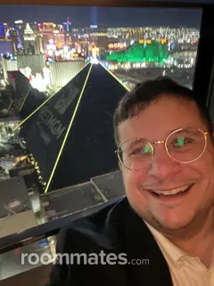 Roommate looking Sterling, VA, $1300